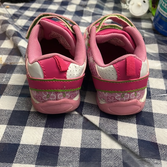 Gently Used LITTLE MISS CHATTERBOX MR MEN sneakers size 8 pink/white/green - Picture 3 of 5